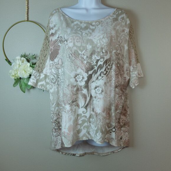 Chico's Floral Paisley Lace Detail 1/2 Sleeve Top Size 2 - Picture 9 of 10